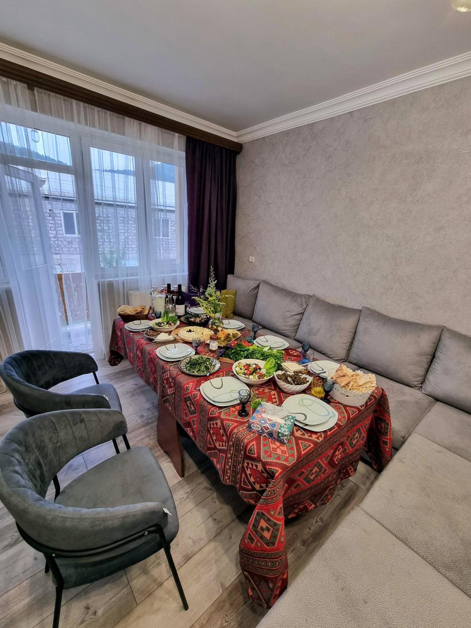 New Horizons , Apartment With 5 Bedrooms, Whole Apartment, Апартмент Целиком 迪利然 外观 照片