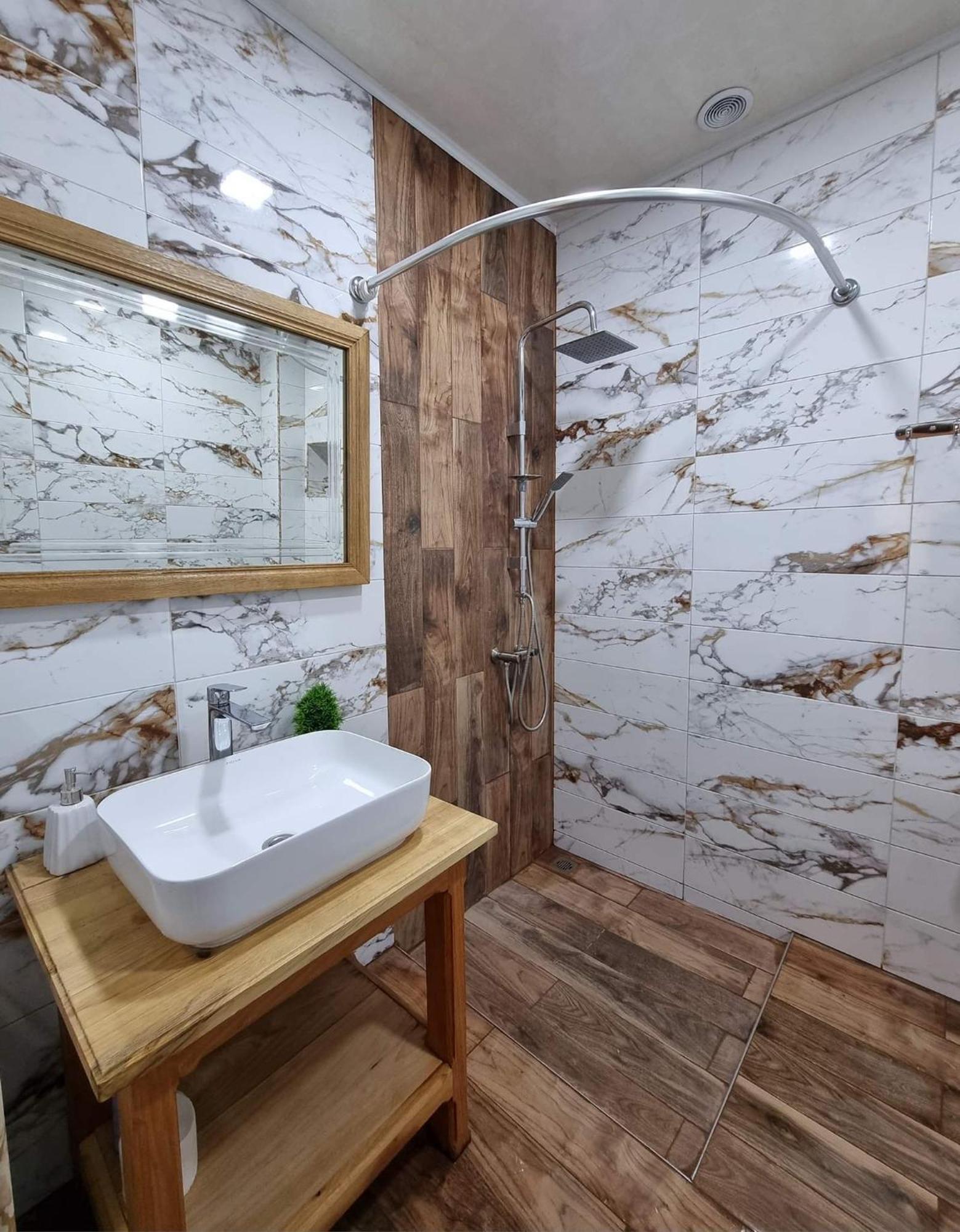 New Horizons , Apartment With 5 Bedrooms, Whole Apartment, Апартмент Целиком 迪利然 外观 照片